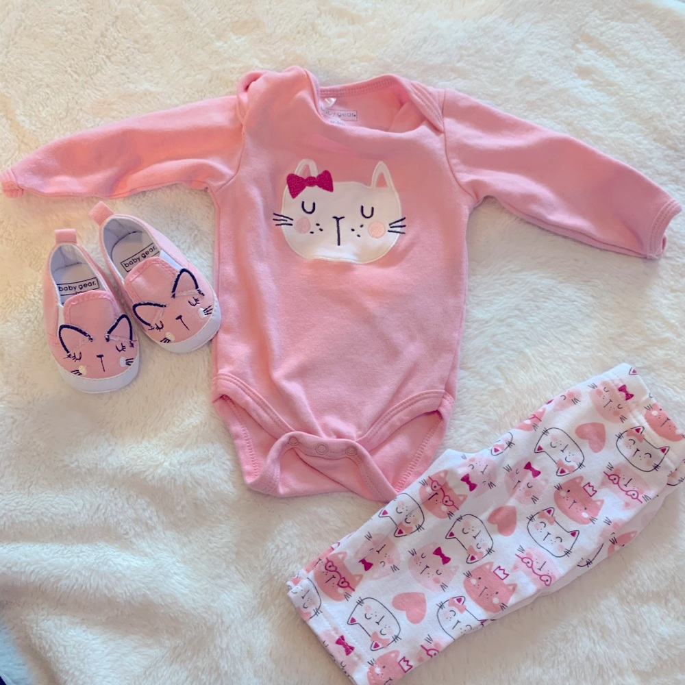 Purr-fect lil’ outfit